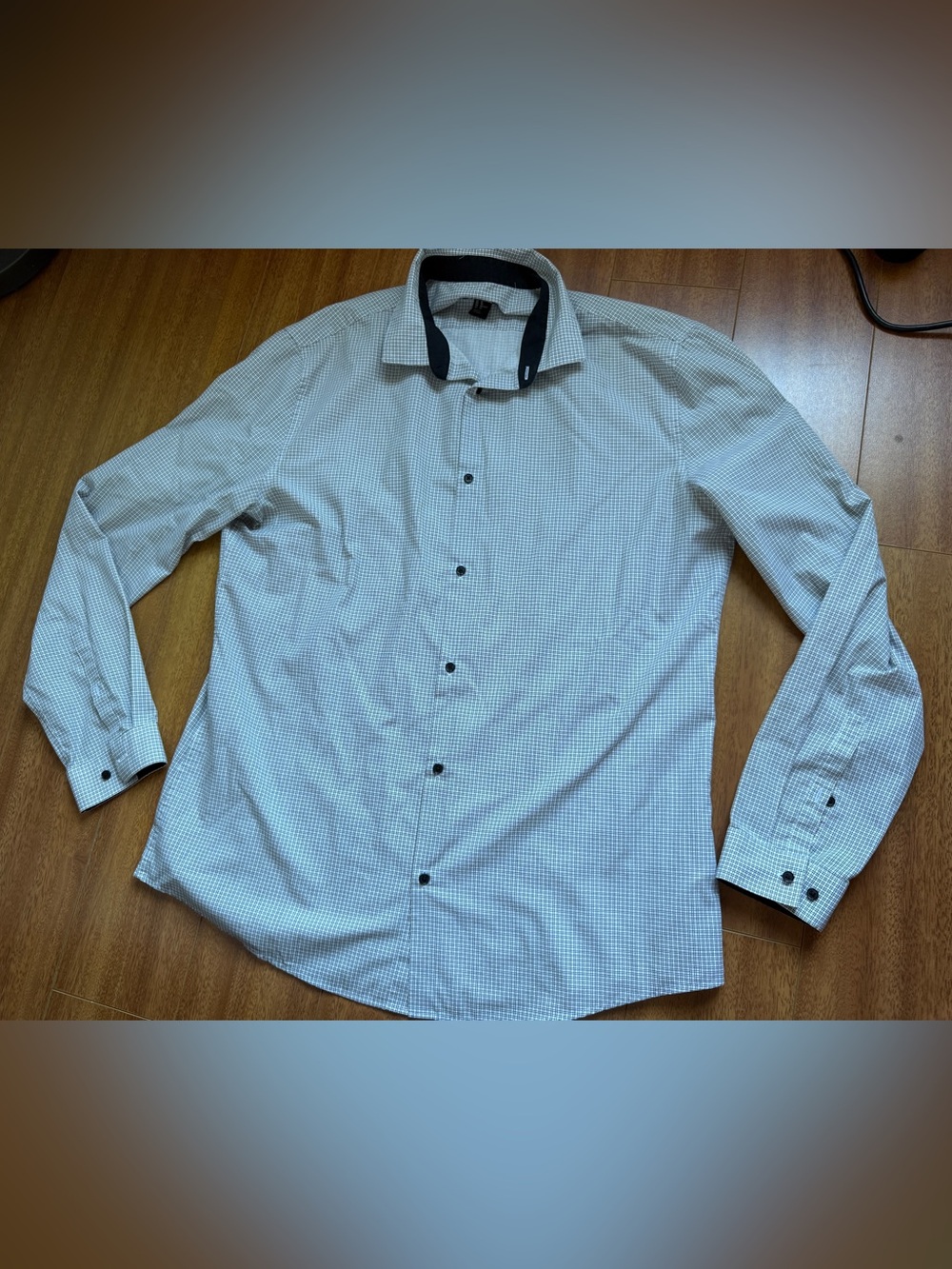 H&M Men's Black White Button-Up Shirt Long Sleeve Point Collar Size XL Slim Fit